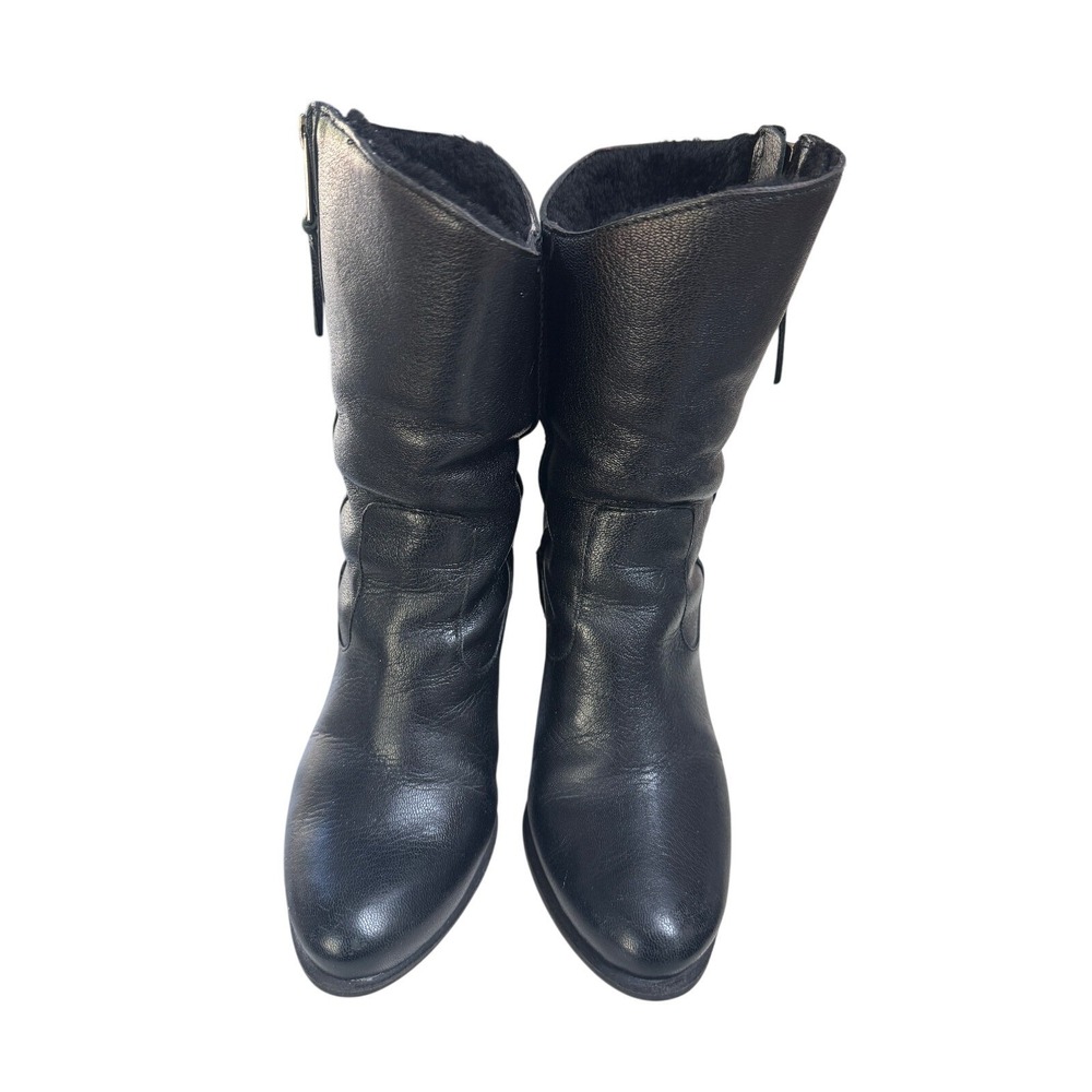 Ugg Lynda Leather Boots Women's Size 7‎ Sheepskin lining